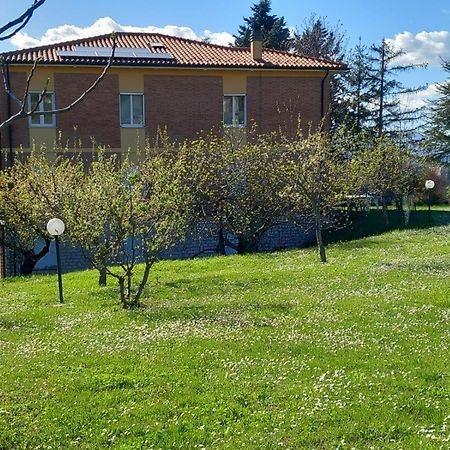 La Casa Di Enzo E Lucia Daire Urbino Dış mekan fotoğraf